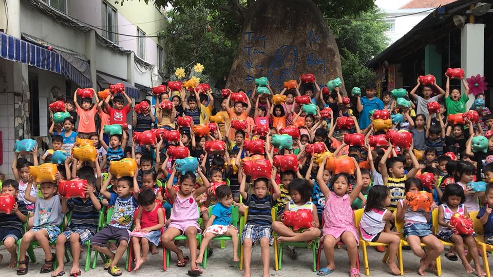 CÁC THIÊN THẦN KHÔNG CÁNH NUÔI HEO ĐẤT CẤT MÁY VI TÍNH