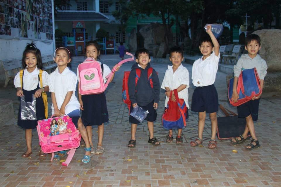 NGÀY MỚI THỨC DẬY CỦA 345 TRẺ CẦN GIÚP ĐỠ