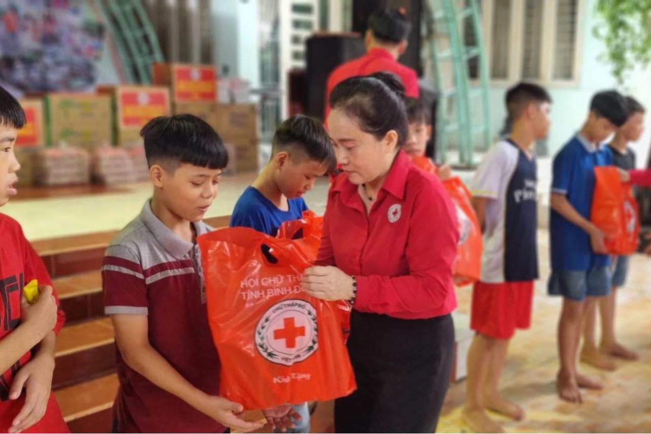 Welcome visit from Red Cross