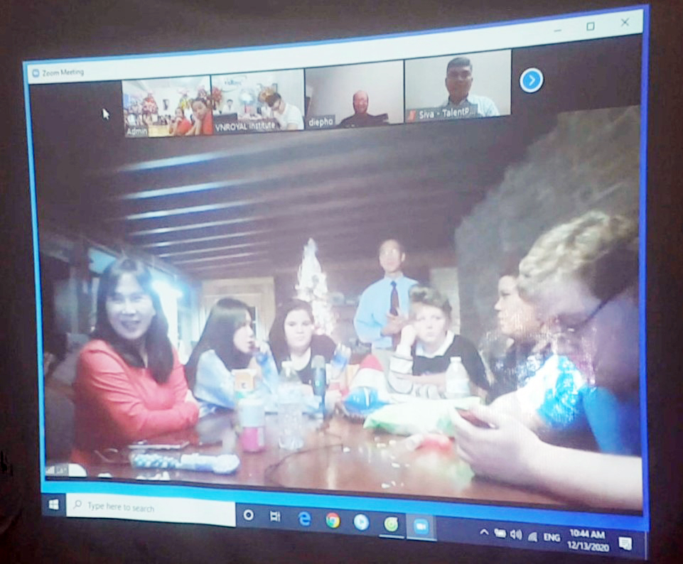 CÔNG TY VNROYAL VÀ CÔNG TY TALENTPACE GIÚP TRẺ MỒ CÔI - HUỲNH TIỂU HƯƠNG