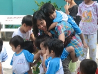 Huỳnh Tiểu Hương một cây làm chẳng nên non