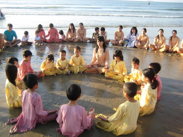 Các Thiên Thần Được Đón Nhận Về Từ Lúc Sơ Sinh Còn Đỏ Hỏn