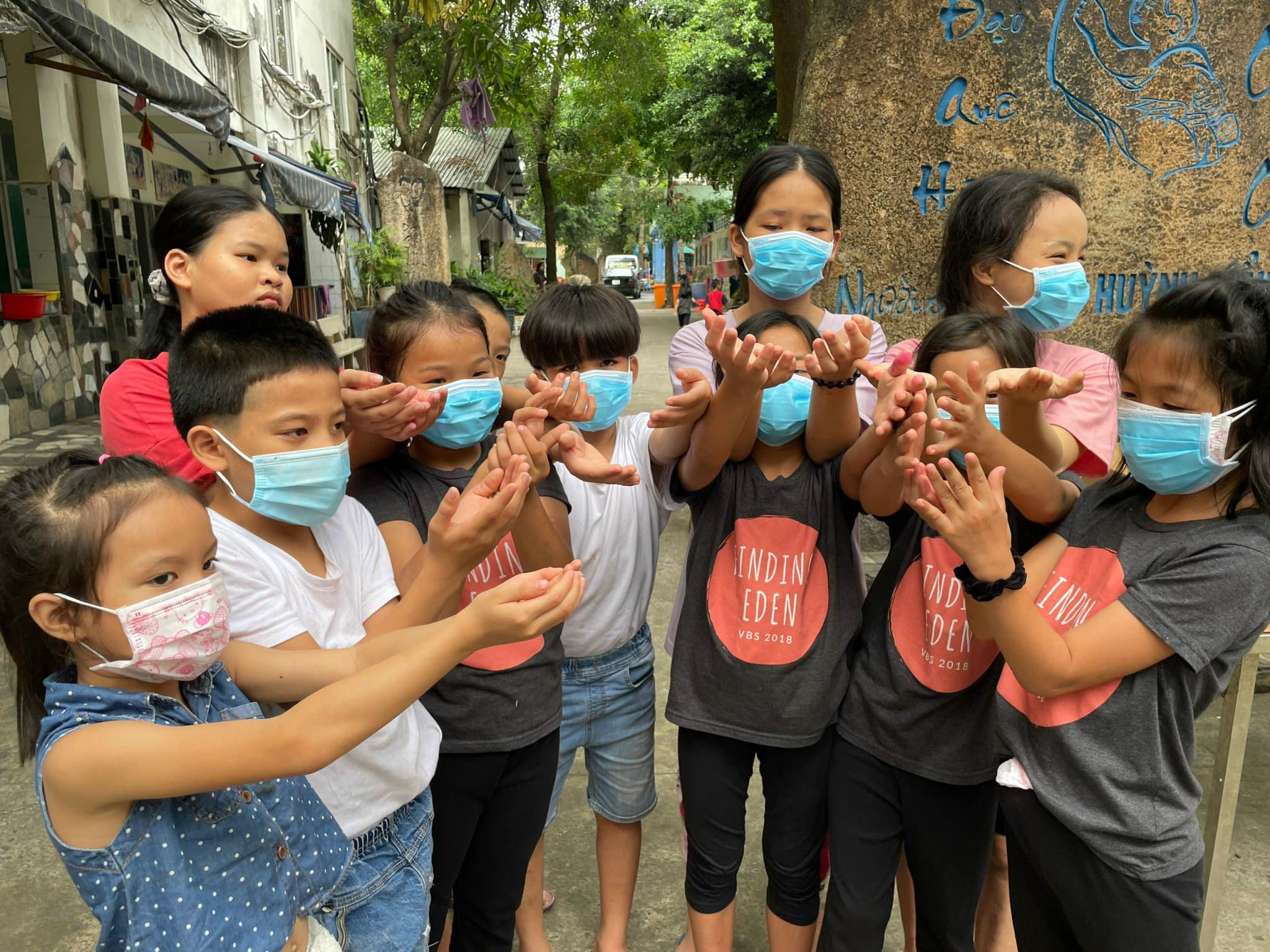 THƯ TRI ÂN CÁC Y BÁC SỸ NHÂN NGÀY THẦY THUỐC VIỆT NAM 