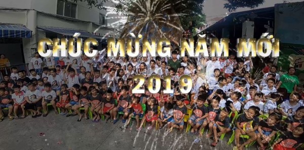 345 Trẻ Mồ Côi Chúc Mừng Năm Mới 2019 